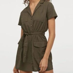 H&M Dark Green Belted Safari Mini Dress Short Sleeve Size Medium‎ Buttoned Front